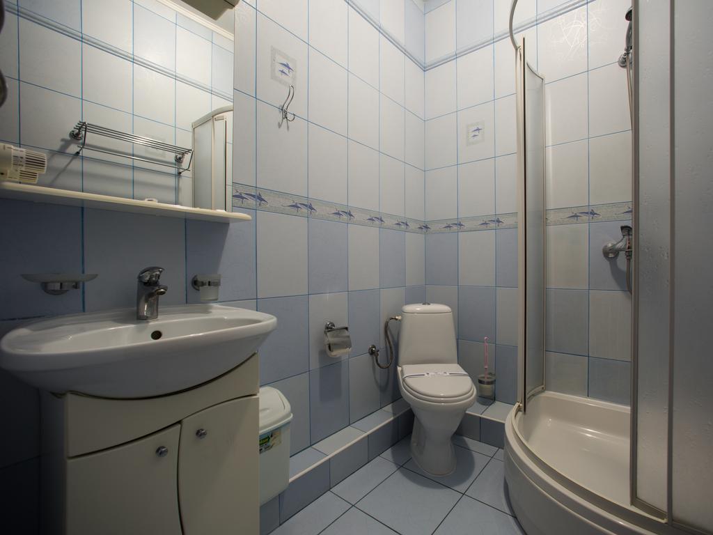 Gala Hotel Kamianets-Podilskyi Habitación foto