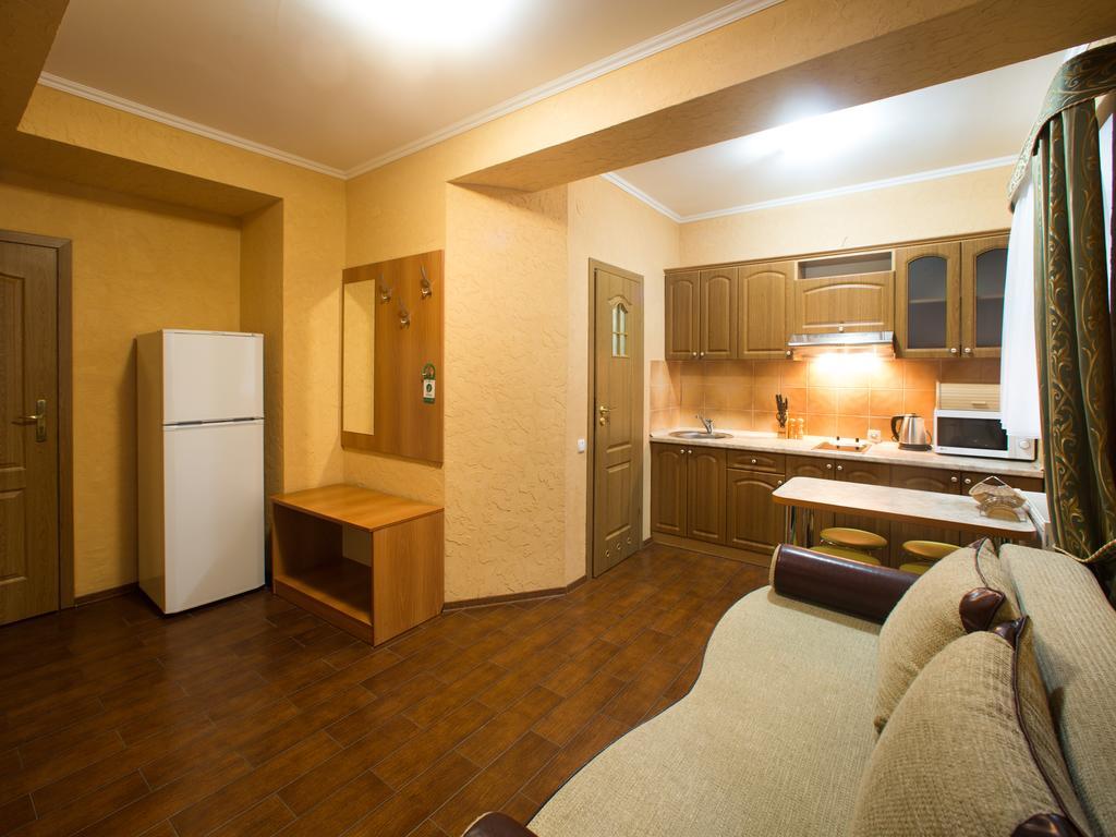 Gala Hotel Kamianets-Podilskyi Habitación foto